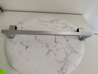 Toallero recto mueble baño 38 cm