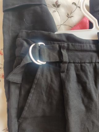 Pantalón negro Bershka