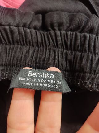 Pantalón negro Bershka