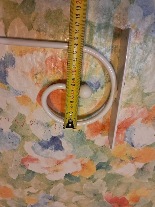 Toallero de forja hierro blanco de pared nuevo