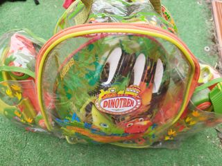Patines de niño DinoTren con casco y protecciones 