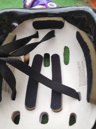 Patines de niño DinoTren con casco y protecciones 