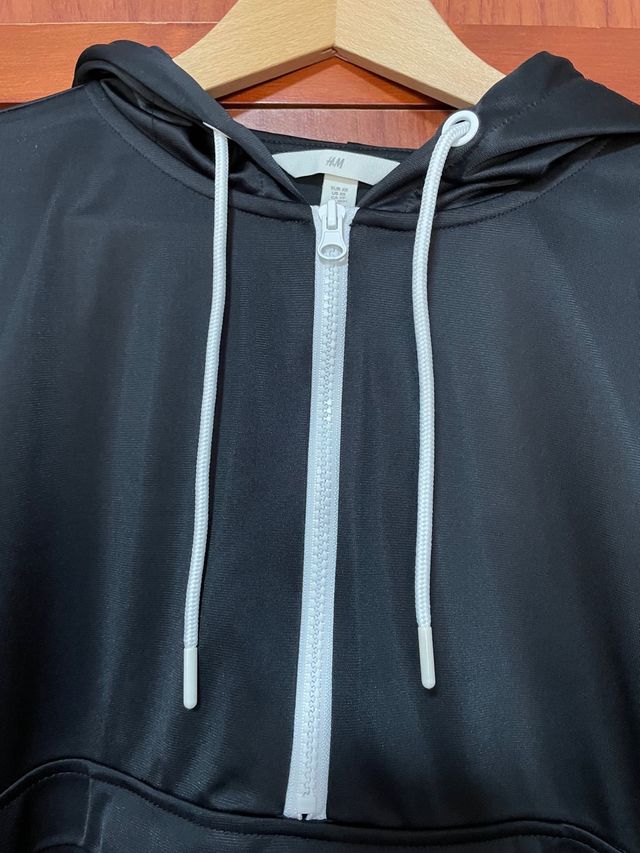 H&M Sudadera con capucha negra