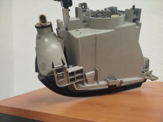 Faro delantero con intermitente Clio 1