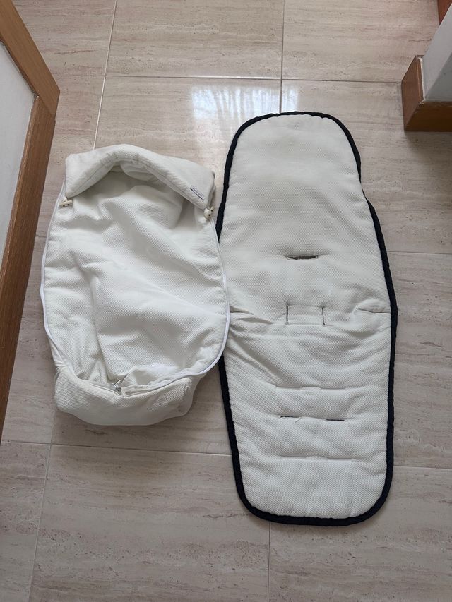 Saco y colchoneta para silla de bebé