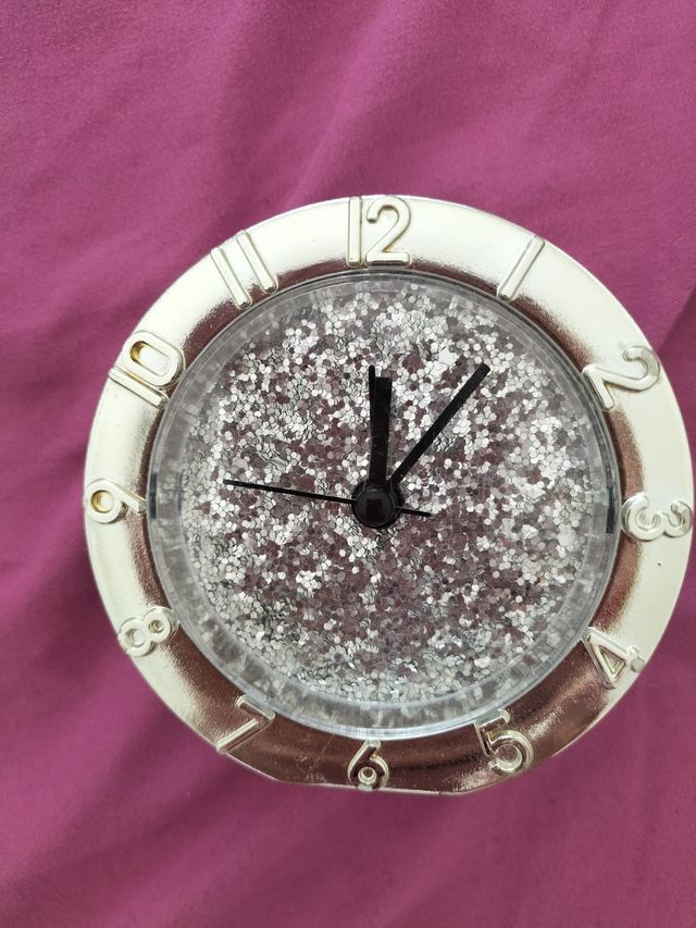 Orologio da comodino con strass