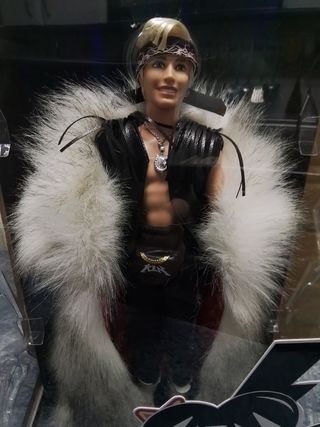 Muñeco Ken con abrigo de barbie " la pelicula"