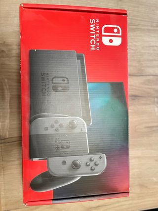Nintendo Switch Morado y Verde
