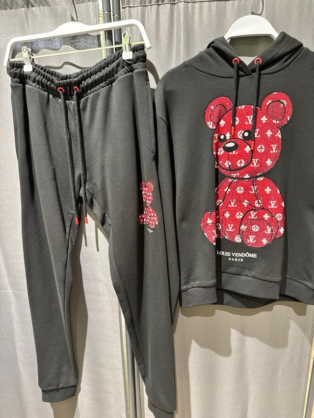 Chándal Oso Pedrería Mujer Louis Vendome Negro