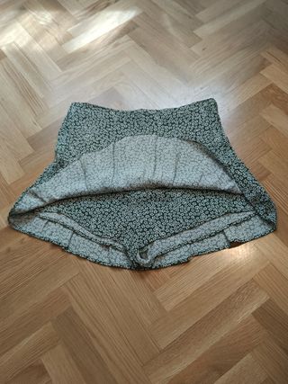 Falda pantalón flores verde y blanco