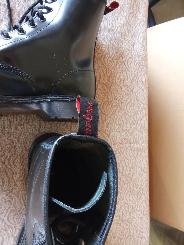 Scarponcini nuovi unisex n. 40