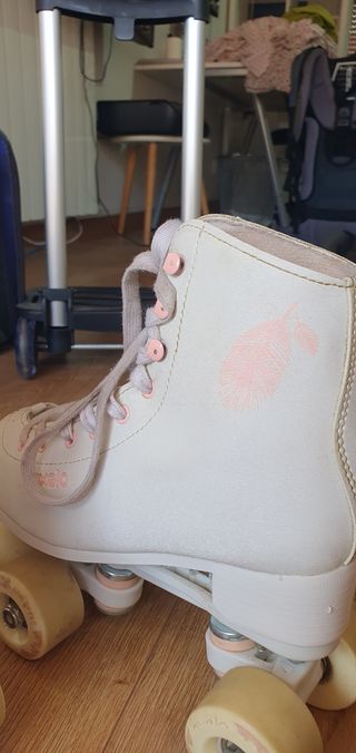 Patines blancos talla 36-37 + mochila con carro