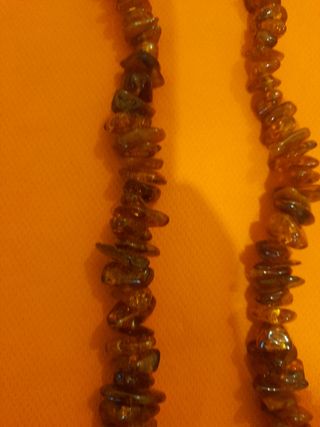 Collar de ámbar antiguo