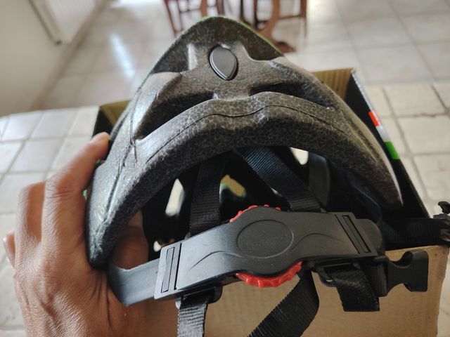 Casco da bici PNK verde e bianco
