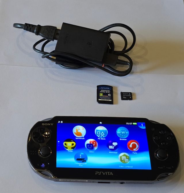 Ps Vita PCH-1004 Nera