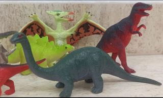 Lote 7 Dinosaurios de Juguete