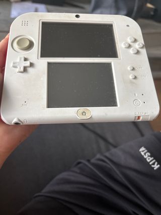Nintendo 2DS Blanca y Roja