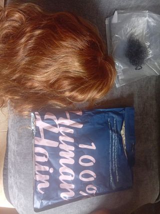 Peluca pelo humano castaño ondulado