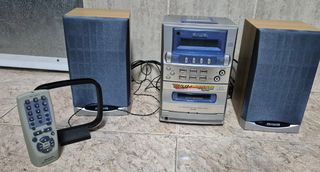 Minicadena Aiwa Azul y Plateada