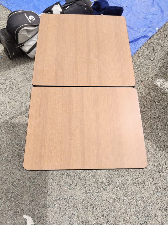 Mesa plegable de madera