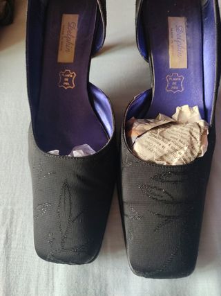 Zapatos de tacón Delphin negros