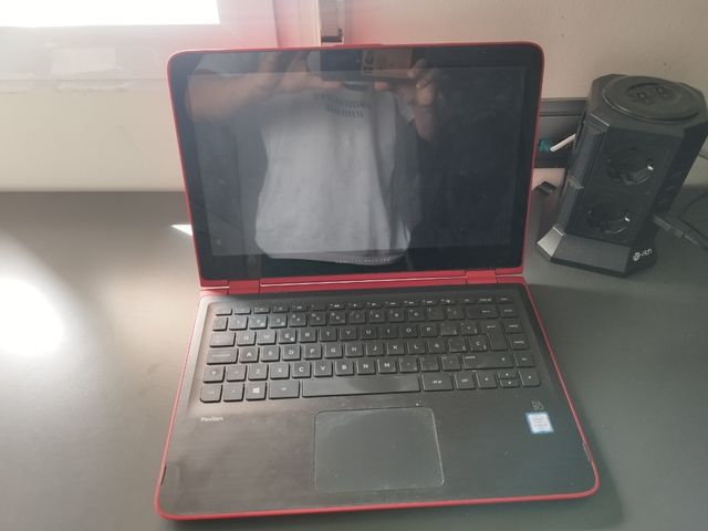 Portátil HP Rojo