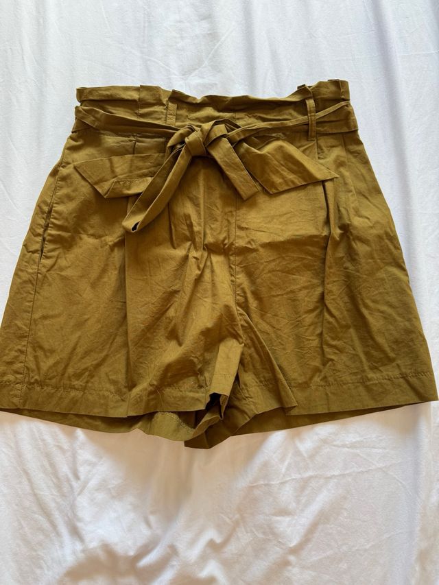 Shorts Zara Paperbag Talla S Verde Caqui