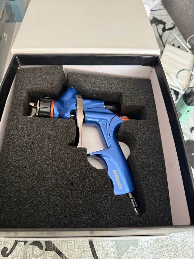 Pistola de pintura NTools azul