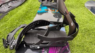 Tabla Snowboard Adulto con fijaciones Drake NUEVAS