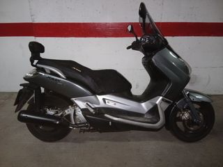 Yamaha Xmax 250i