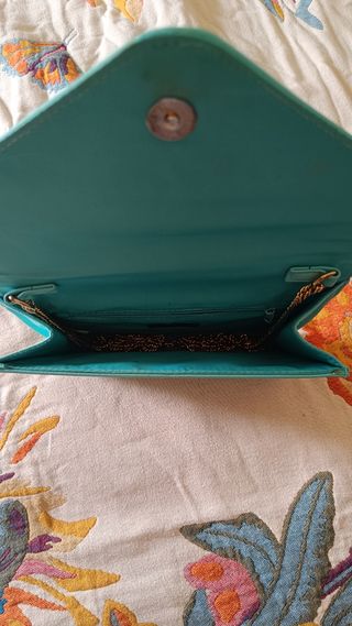 Bolso de mano azul para eventos