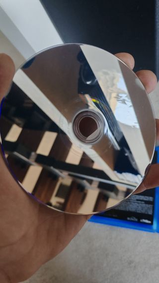 Destiny PS4 - Custodia rotta