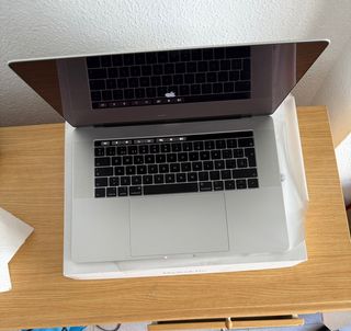 MacBook Pro 15’’ 2018 2019 i7 16RAM 500 SSD touch