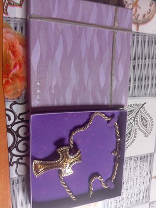 Cadena Cruz Dorada,nunca pierde su color es unica