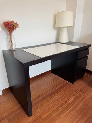 Escritorio MALM Ikea marrón oscuro