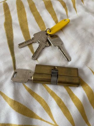 Bombín Cerradura MCM Alta Seguridad con 4 llaves