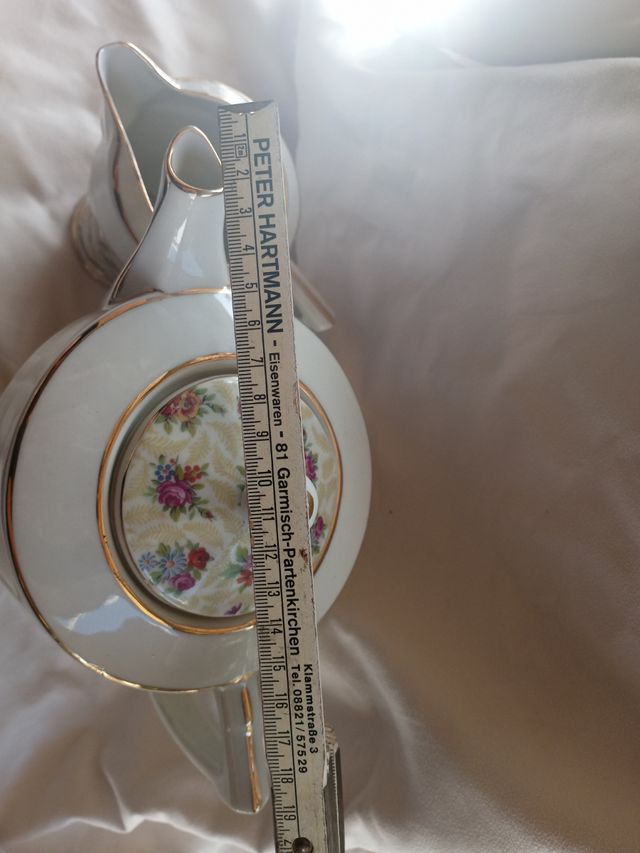 Caffettiera e Lattiera porcellana Dorata