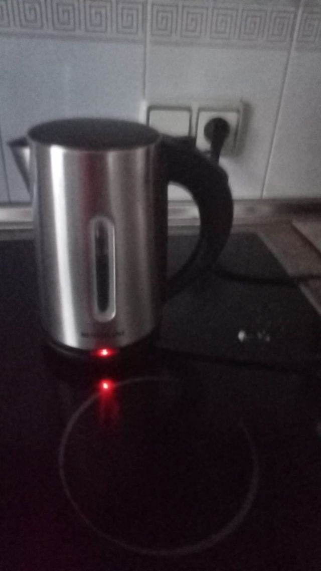 Hervidor de agua eléctrico