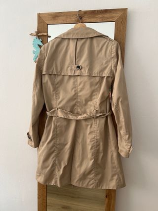 Trench Stradivarius Beige Mujer