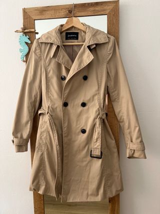 Trench Stradivarius Beige Mujer