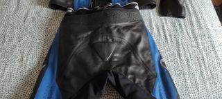Traje de moto Alpinestars piel azul y negro
