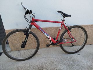 Bicicleta de Montaña Conor Roja
