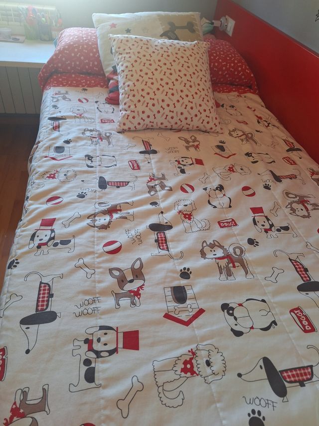 Colcha infantil para cama de 105 con cojines
