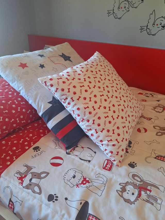 Colcha infantil para cama de 105 con cojines