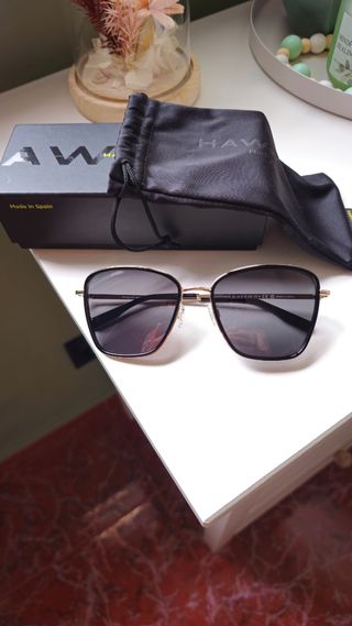 Gafas de sol Hawkers negras y doradas