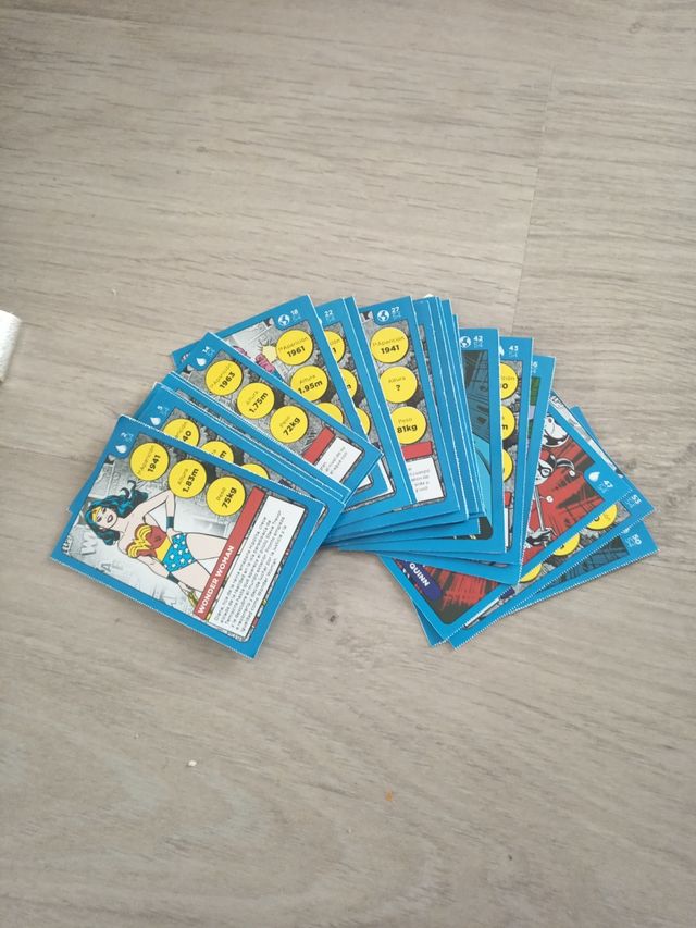 Cartas DC Comics Carrefour 24 cartas