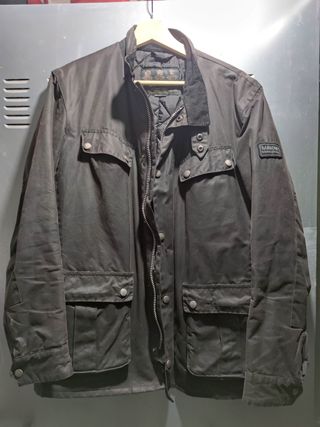 Chaqueta Barbour International negra