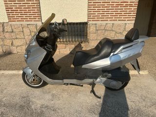 Moto Daelim SA4 SQ125 Plata