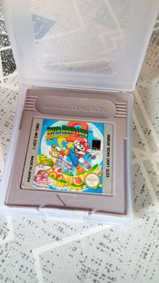 Nintendo Game Boy + 3 Juegos