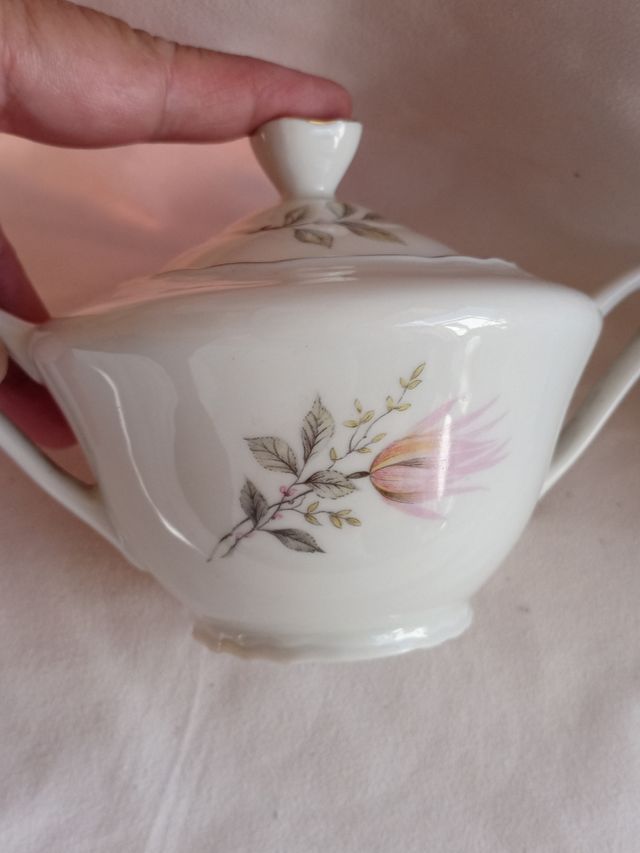 Zuccheriera con decoro floreale